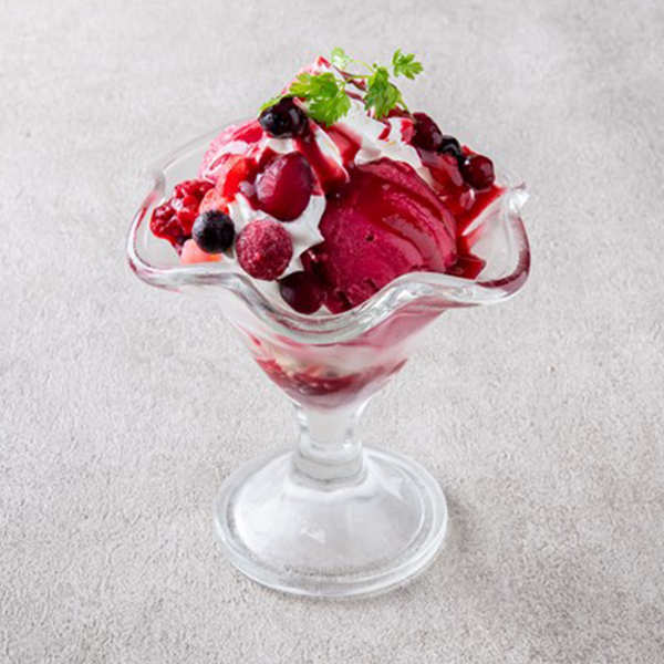 甘酸っぱいベリーのパフェ